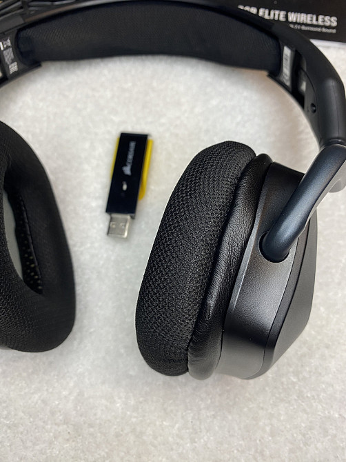 Беспроводная игровая гарнитура CORSAIR VOID RGB ELITE с объемным звучанием 7.1, микрофоном CA-9011201-EU Киев - изображение 6