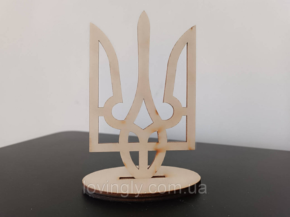 Сувенир на рабочий стол Герб Украины. Патриотический сувенир из дерева. Ирпень - изображение 1