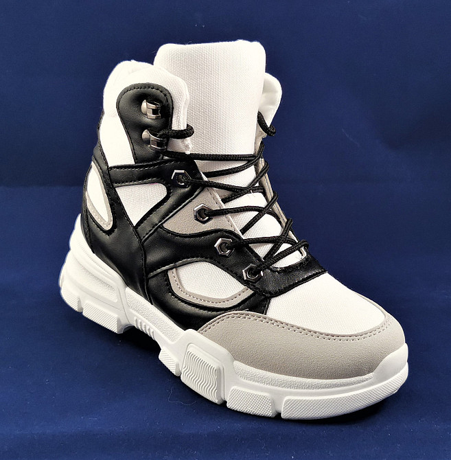 Женские Высокие Кроссовки на Танкетке Белые Слипоны Мокасины на Платформе (размеры: 37) - 4 Днепр - изображение 2