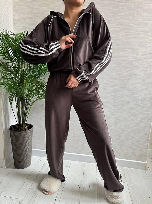 Женский стильный велюровый-плюшевый костюм двойка Шоколад, 42/44 Одесса - изображение 1