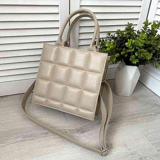 Гарна, стильна модель сумочка Київ