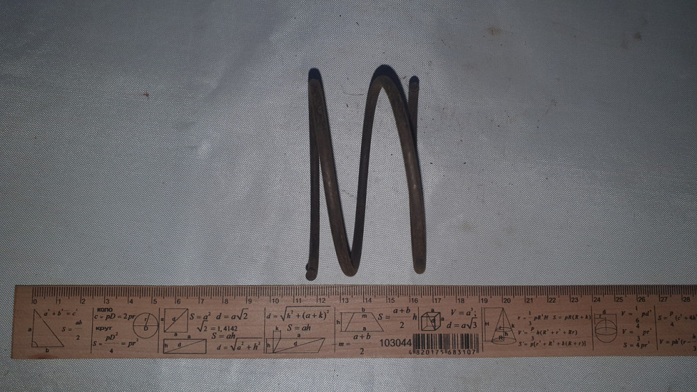 Пружина стиснення 75х45х4 мм. СССР. Харків - фото 1