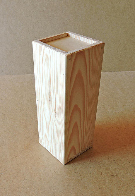 Подарочная коробка 