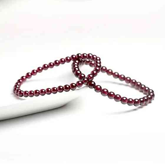 Браслет натуральный гранат — бусины 6 мм, глубокий бордовый, эластичная основа 15–20 см, унисекс Киев