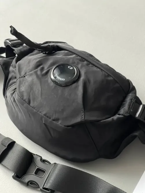 Поясна сумка C.P. Company Nylon B Crossbody Pack чорний Запоріжжя - фото 4