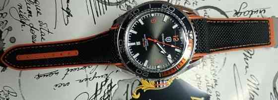 Кварцовий водонепроникний годинник. Київ