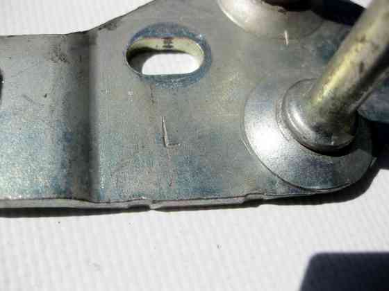 Mercedes-Benz  A2039230132 Вушка - петля замка 2-го ряду сидінь зліва C-Class S203 CLC Sportcoupe C203 B-Class W245 A-Class W169 Одесса