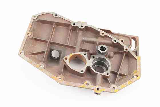 Кришка блока двигуна права (з боку заводного важеля), довга, 12отв., чавун R180NM, НЕ ЗАГЛУШЕНИЙ ОЛІЙНИЙ КАНАЛ Київ