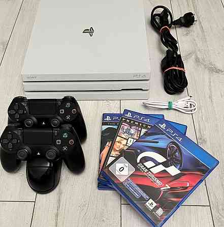 Soni PlayStation 4 Pro White,2x Pad 1Tb+ігри. Харків