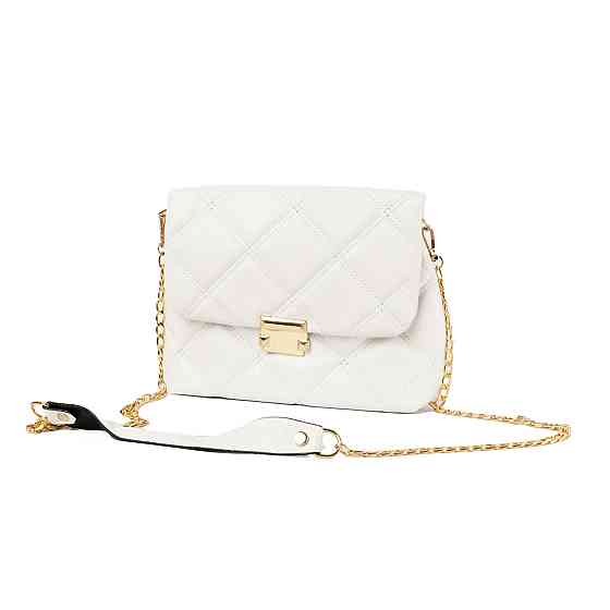 Сумка женская элегантная из качественного стеганого кожзама и длинной ручкой-цепочкой, Белый Каменец-Подольский