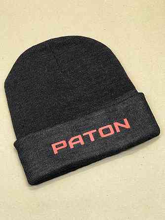 Тепла шапка з індивідуальним написом. Чернівці