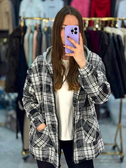 Жіноча тепла сорочка з капюшоном у карту байка на хутрі Чорний Одеса - фото 1