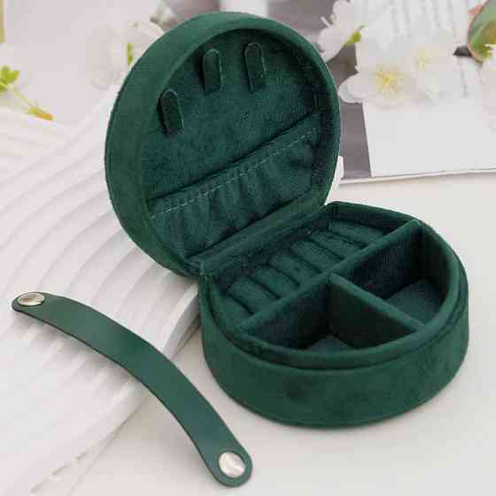 Шкатулка для украшений футляр для хранения драгоценностей и аксессуаров футляр 10х9х5 см бархат, зелёный Каменец-Подольский