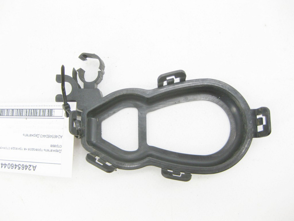 Mercedes-Benz  A2465460443 Тримач проводів на приводі гальма стоянки праворуч CLA Shooting Brake X117 CLA C117 GLA X156 A-class W176 Одесса - изображение 1