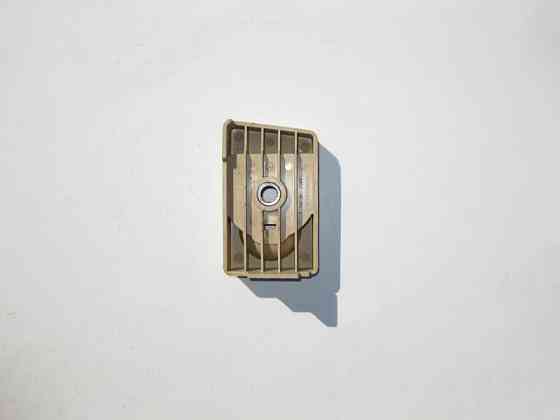 Mercedes-Benz  A1648600251 8K67 Бежева накладка під правою петлею кріплення багажу ML W164 GL X164 Одеса