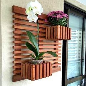 Полка настенная для цветов 