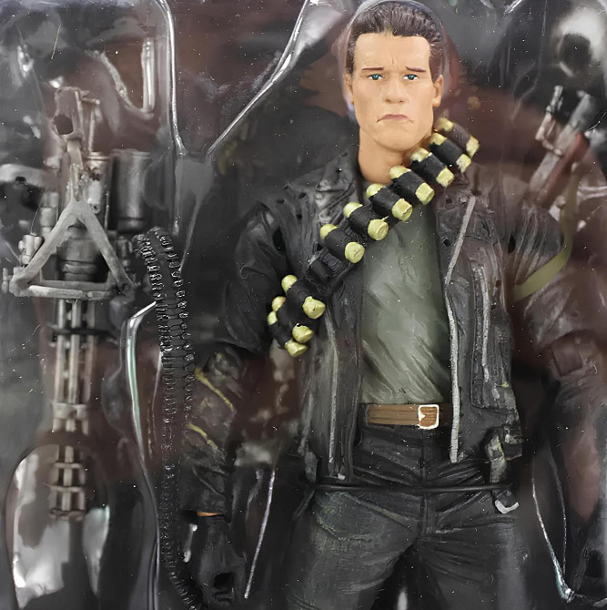 Фігурка Терминатор T-800 RESTEQ — статуетка Арнольда Шварценеггера з фільму "Термінатор" Київ - фото 6