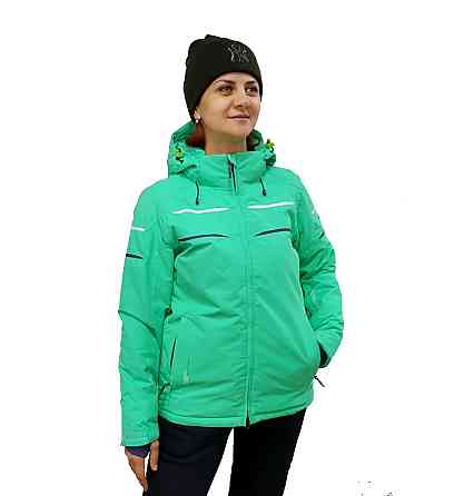 Зимняя женская  куртка 