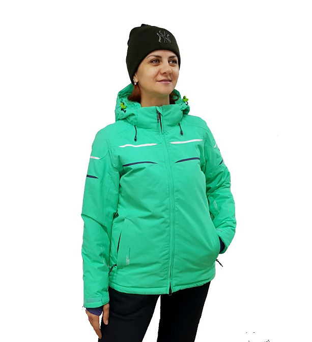 Зимняя женская  куртка 