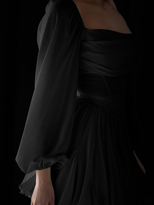 Жіноча романтична приваблива мініплаття з пишною спідницею й об'ємними рукавами софт Чорний, 46-48 Одеса - фото 2