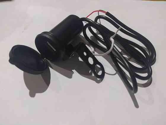 Зарядний пристрій USB для моб телефонів 5V 2.1А/год Київ