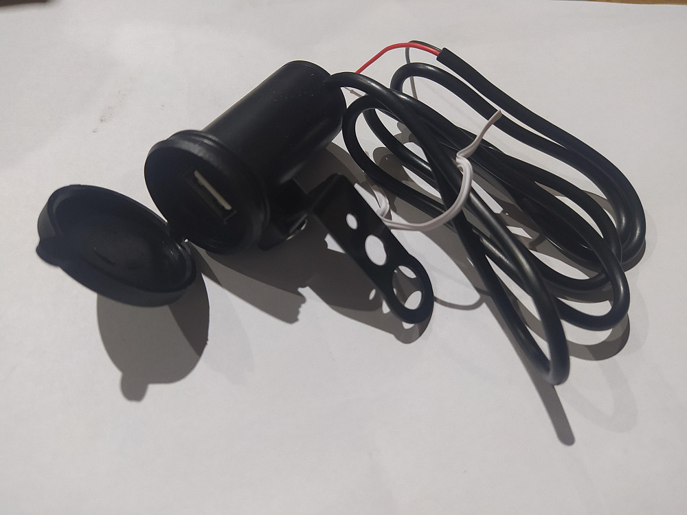 Зарядний пристрій USB для моб телефонів 5V 2.1А/год Київ - фото 1