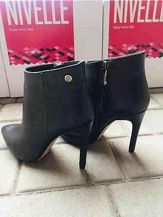 Nivelle Жіночі черевики NIVELLE чорні натуральна шкіра каблук 11см 35р (5454/10502-10512) Коломыя