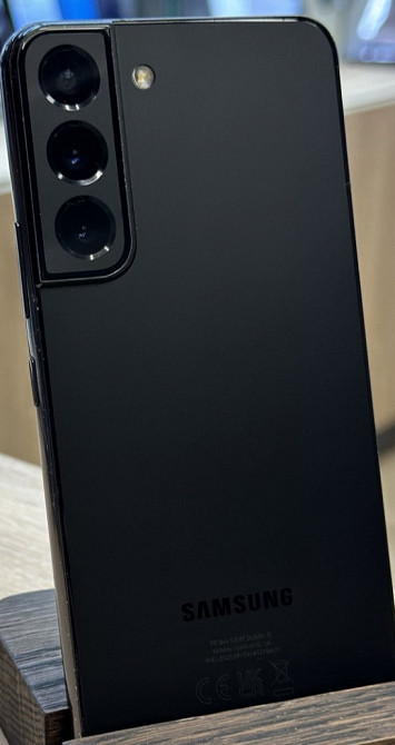 Смартфон: Samsung S22 8/128Gb. Киев - изображение 1