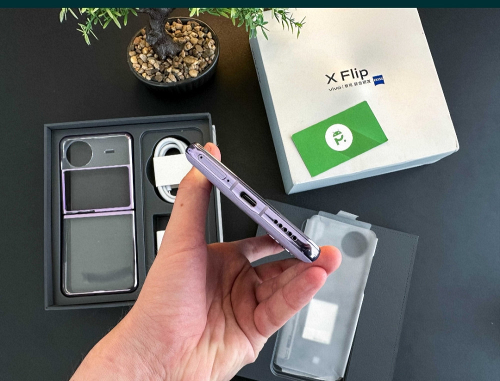 NEW Vivo X Flip 12/256Gb.Purple Киев - изображение 5