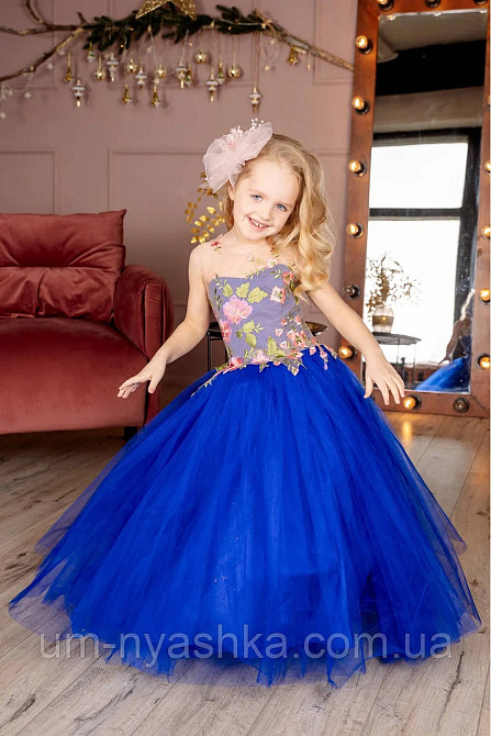 Детское нарядное синее платье на выпускной 