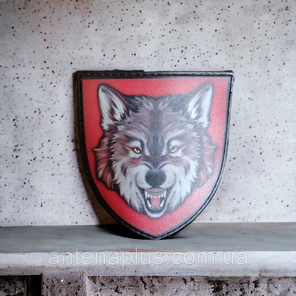 Вовк на червоному шеврон / патч Київ - фото 3