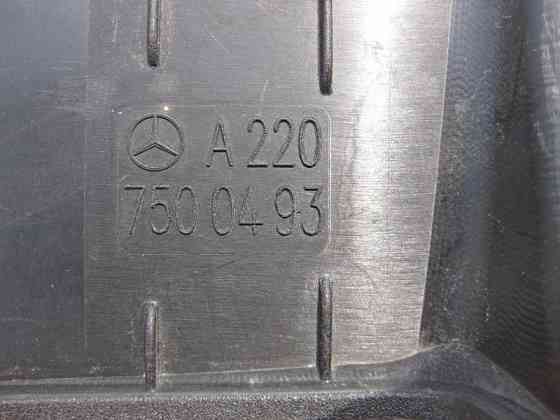 Mercedes-Benz  A2207500493 Внутрішня нижня накладка торця кришки багажника S-Class W220 Одесса