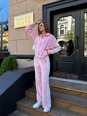 Жіночий стильний спортивний костюм зі вставками з королівського велюру. 46/48 Одеса