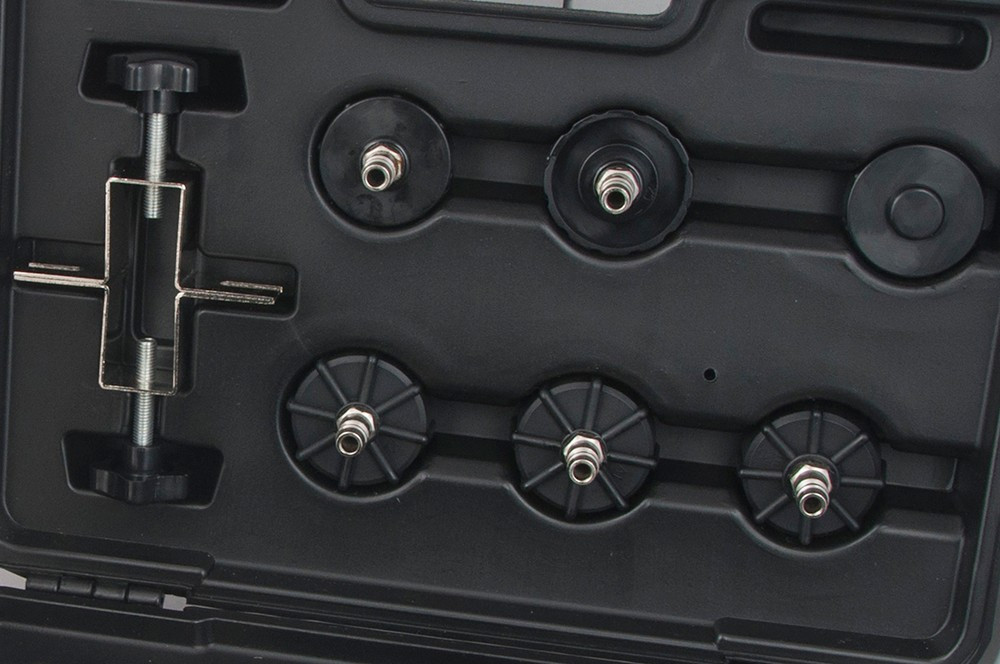 Пристрій для заміни гальмівної рідини пневматичний з набором кришок-перехідників для розширювального бачка Одеса - фото 3