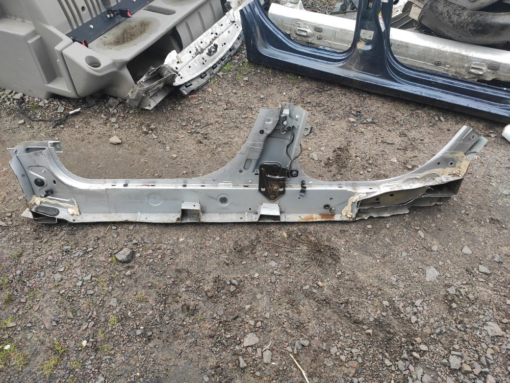 Поріг кузова правий Renault Megane III 2008-2012 (Універсал) Ковель - изображение 6