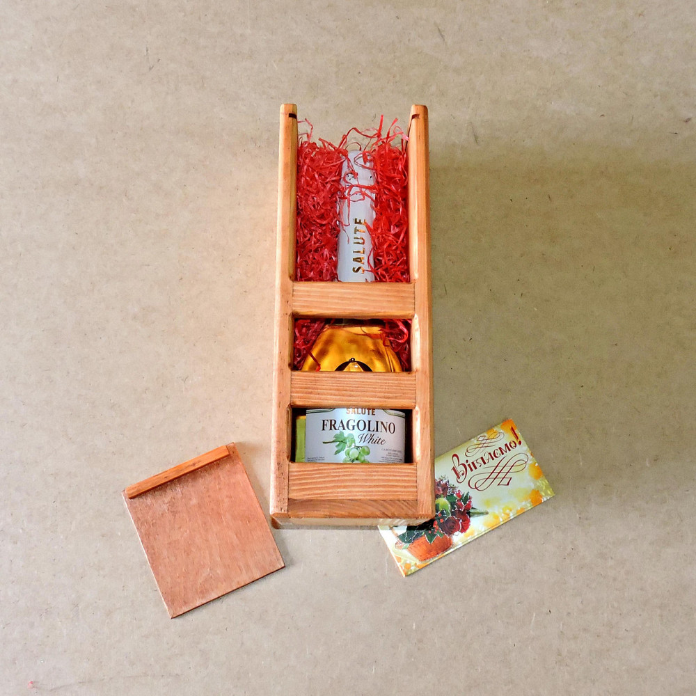 Подарочная коробка 