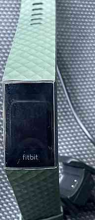 Фітнес- браслет: FitBit Київ