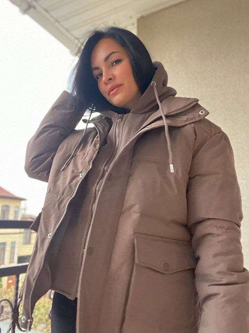 Куртка жіноча XIANG 869 накладені кишені трикотажний капюшон середня довжина коричнева, коричневий,  Одеса - фото 8