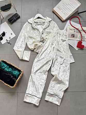 Жіноча домашня повсякденна велюрова піжама Молочна, 46/48 Одеса