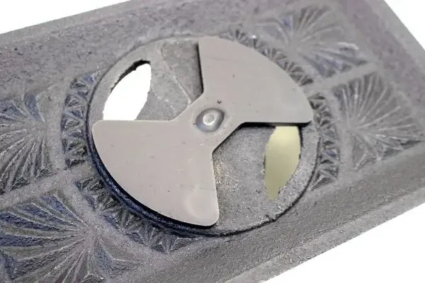 Дверца чугунная топочная с поддувалом (спарка) 