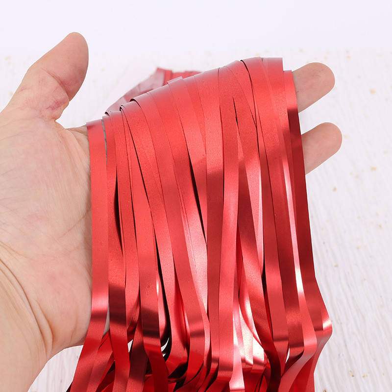 Дощик для фотозони матовий 1 м на 1 м червоний Київ - фото 2