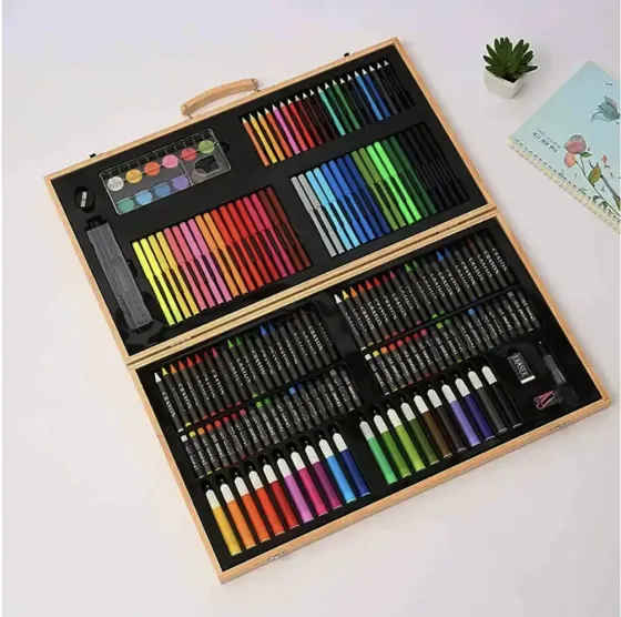 Детский набор для рисования и творчества 180 предметов в деревянном чемодане Коломыя