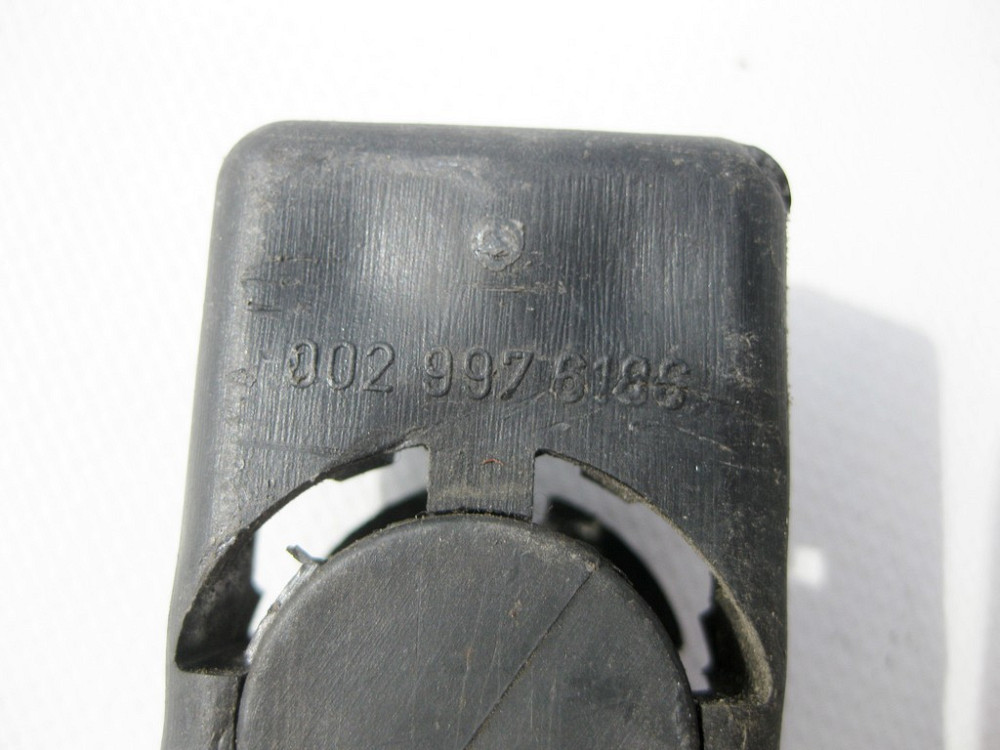 Mercedes-Benz  A0029976186 Опора домкрата на передньому підрамнику C-Class W203 W204 CL203 Sportcoupe C203 E-Class W212 GLK X204 CLS C218 CLC C218 Одесса - изображение 6