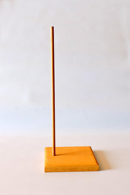 Подставка для кукол 