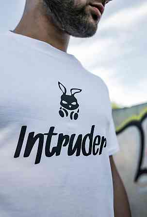 Чоловіча футболка Intruder Bunny бавовна c лого та написом класична однотонна Туреччина біла Одеса