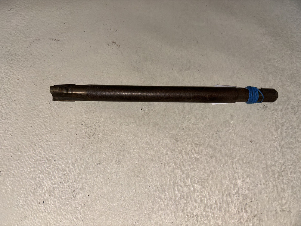 Метчик гаечный М16х1.2 (0185). СССР. Харьков - изображение 1