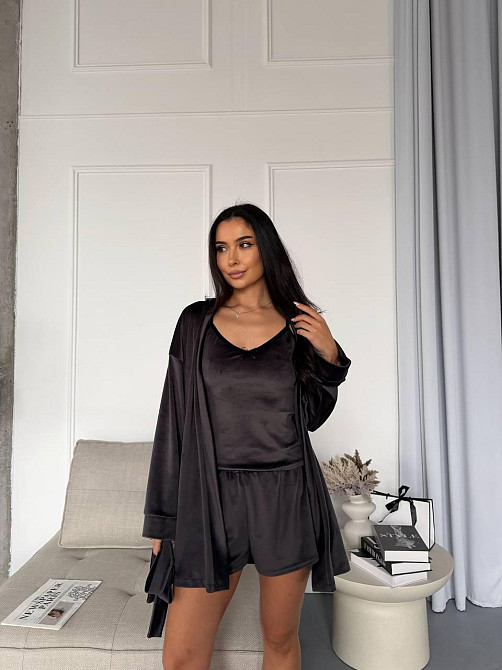 Женский повседневный домашний велюровый комплект тройка: халатик+майка+шорты Одесса - изображение 7