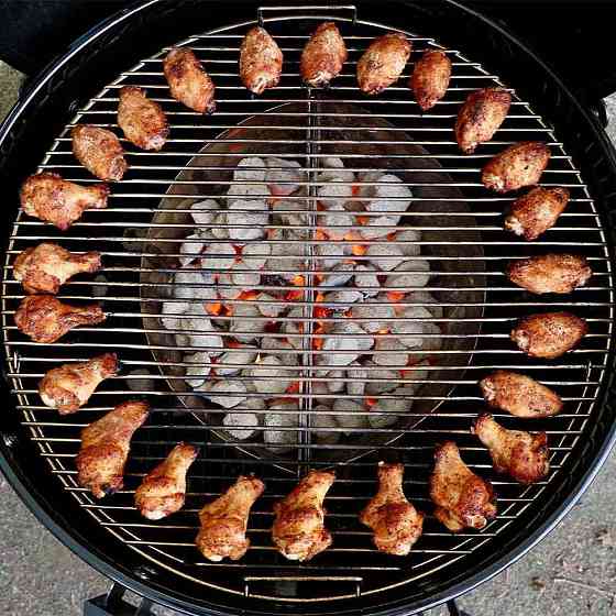 Кошики для вугілля Slow and Sear FireBaskets 2 в 1 з контейнером для води SNS-FB-KIT Код: 013150 Рівне