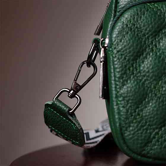 Невелика жіноча сумка прошита ромбами на лицьовій стороні з натуральної шкіри Зелена (Vintage) Київ