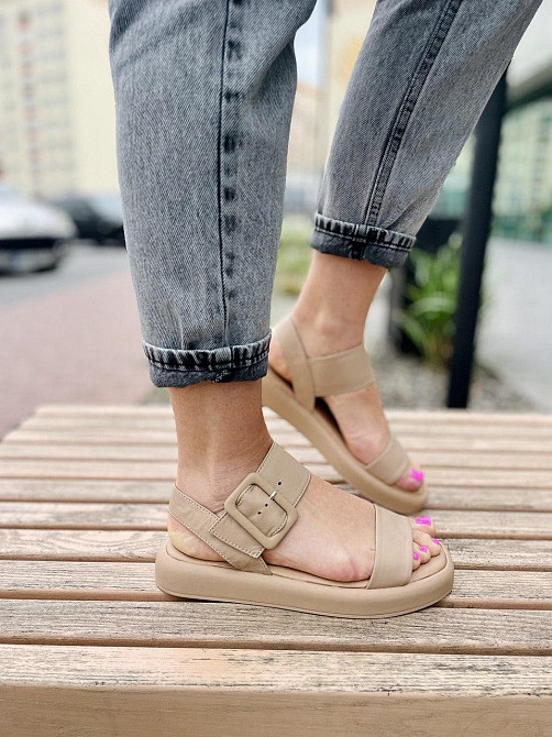 teona Шкіряні босоніжки жіночі на низькому ходу TEONA 286 літні р. 36-40 / Сандалі колір капучи Коломия - фото 6